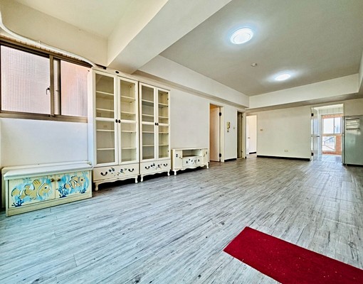 與世隔絕的溫柔💖🦁西屯精華地段電梯三房平車🥇可租補 - Image 1