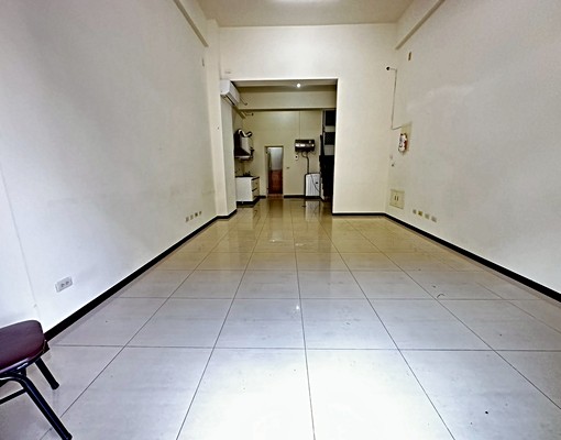 屏東大學特力屋旁一樓店住出租 - Image 1