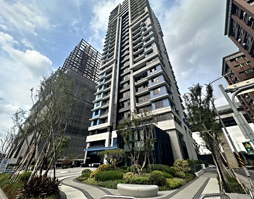 新濠一川三房車高樓河岸景觀出租(可租補) - Image 1