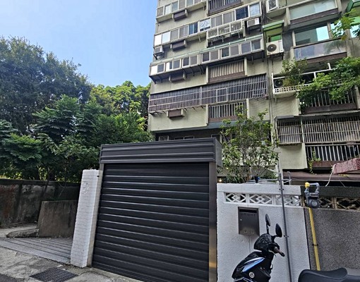 近北大教堂市政府全新翻修精緻典雅套房 - Image 1