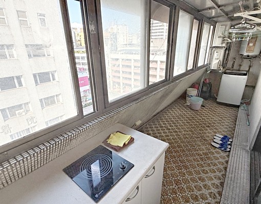 近捷運西門站6分【超值大套房】@陽台@垃圾代收@獨立洗衣機 - Image 7