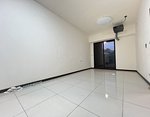 社宅免仲可租補✨龍潭全新鴻築囍苑三房平面車位屋齡新 - Image 1