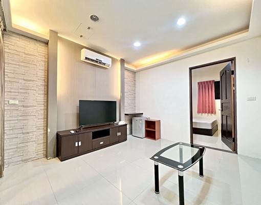 正一房一廳✨含水含網路|子母車|機車位|可寵👍�北平商圈 - Image 2