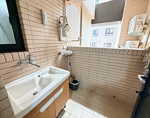 東區/無敵視野/全新3房平車 - Image 4