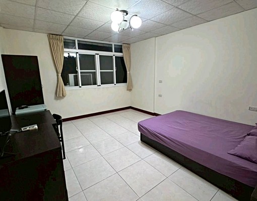 寶鼎街透天4樓套房租包含網路 - Image 3