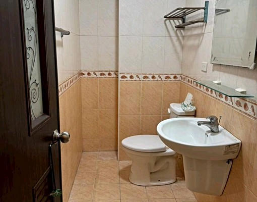 寶鼎街透天4樓套房租包含網路 - Image 5