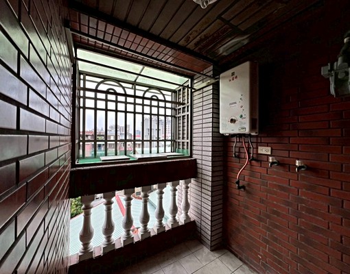 草屯高明世家三房平車電梯華廈出租 - Image 12