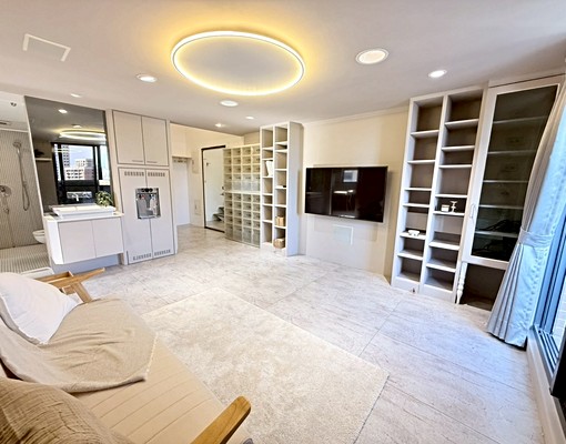 市中心|設計師邊間採光大3房+車位《車位費用另計》 - Image 2