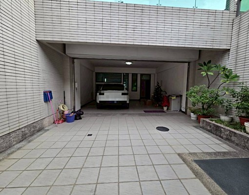 🐳透天別墅分租套房~專屬女孩空間**可租補** - Image 5