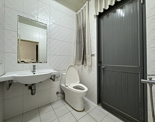 清華大學超強機能秒殺大套房有電梯附機車位 - Image 2