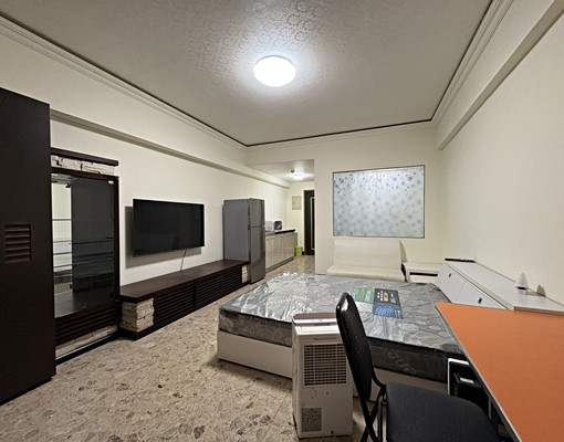 裕誠5裕誠商圈採光套房巨蛋捷運📞愛窩 - Image 1