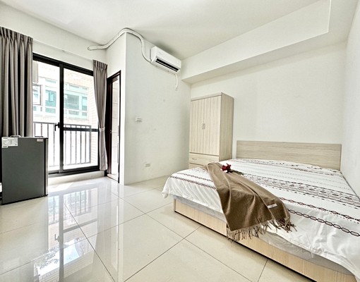 🏡大里電梯透天套🌟可租補🌟可戶籍🌟陽台獨洗🌟機車位 - Image 2