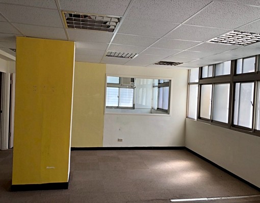 大安路雙捷運,低樓層,適合補習班/髮廊/商辦等廠商進住 - Image 3