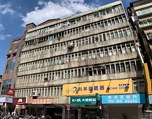 大安路雙捷運,低樓層,適合補習班/髮廊/商辦等廠商進住 - Image 1