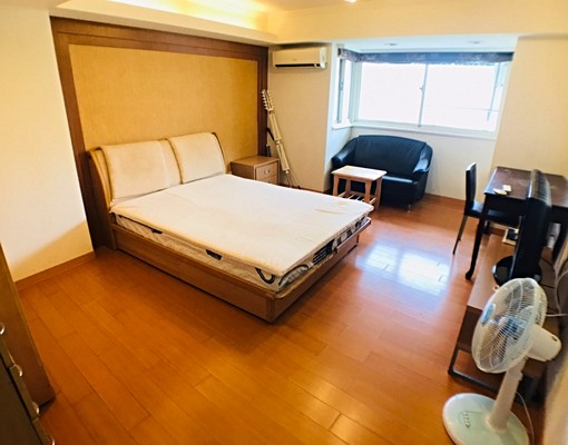 ★捷運忠孝復興★垃圾代收★晒衣凸窗★保全★ - Image 1