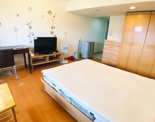 ★捷運忠孝復興★垃圾代收★晒衣凸窗★保全★ - Image 2