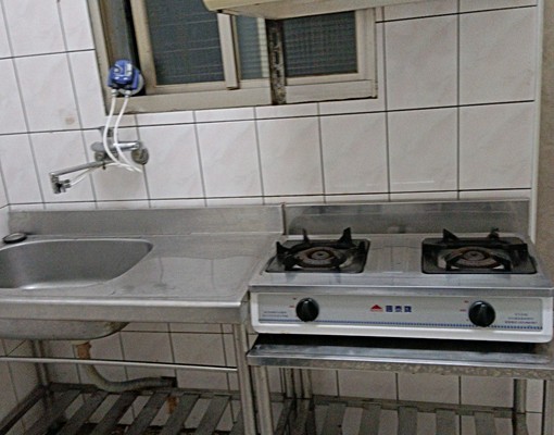 三張公園及三重統聯客運有7-11門口可停機車 - Image 4