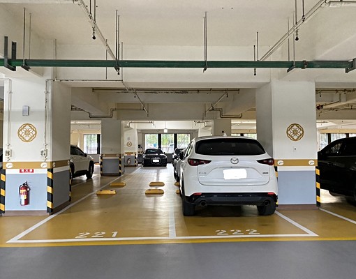 社區1樓室內坡道平面車位 - Image 4