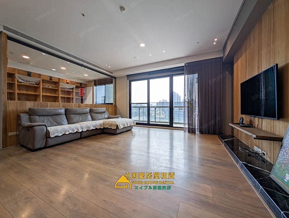 固豪👍美術館鳳凰會藝術奢華4房平車 - Image 1