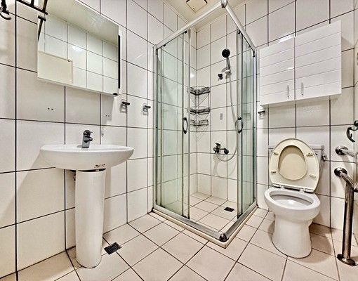 租補戶籍ok｜中科榮總東海｜正樓中樓｜大四房大露台｜超棒採光 - Image 5