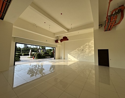 🏪臨港路黃金大面寬店面招租中！ - Image 4