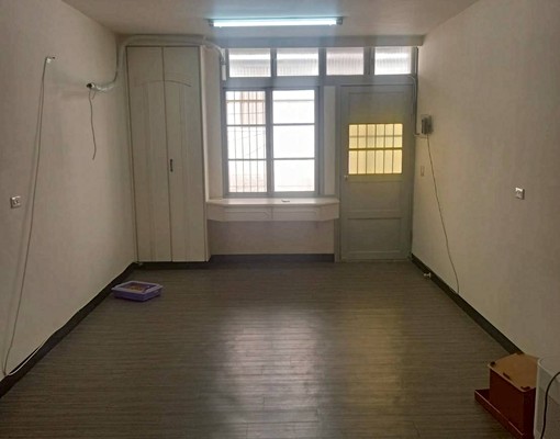 中正路20巷透天出租尋優質租客全區最便宜 - Image 1