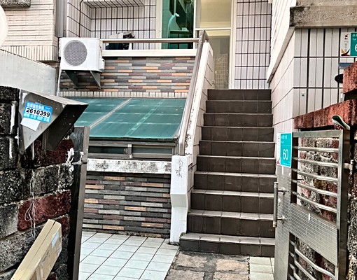 整層出租樓中樓1樓房型 - Image 1