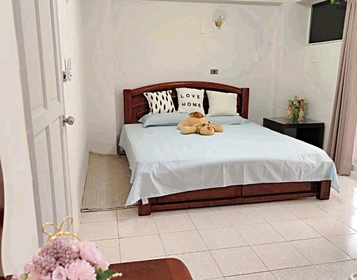 精緻1+1套房+更衣室全新未入住~家電全新可租補含網 - Image 1