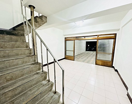 近環球/租屋補助/整棟出租/附兩車位/可包租代管/貓狗友善 - Image 3