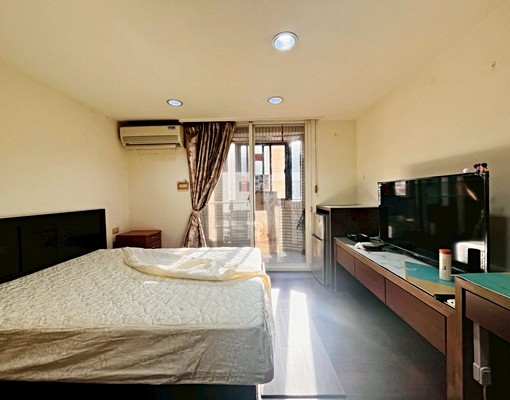 三民高中🌟垃圾代收⚡️包水網路/管理員/獨洗曬/採光通風 - Image 1