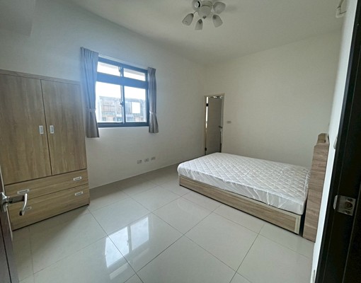 近台積電|全聯旁|大坪數三房|傢俱齊全 - Image 7