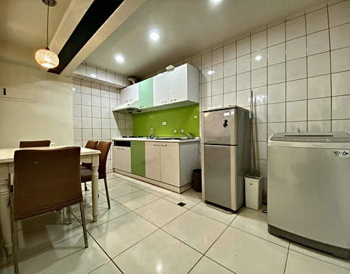 ‼️可租補‼️捷運四維國小溫馨採光三房‼️ - Image 2