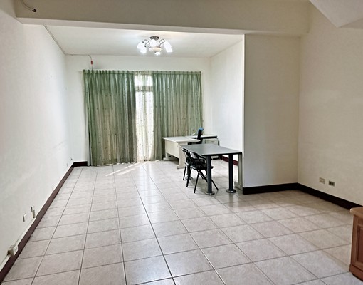 竹北近高鐵生醫園區電梯透天住辦出租* - Image 4