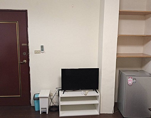 新埔捷運站二號出口~寵物友善 - Image 4