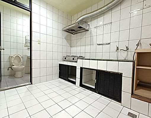 丹鳳學區,捷運站三房~免仲介費~可入籍租補<五泰社宅> - Image 9