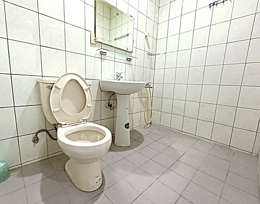 <五泰社宅>近新莊迴龍捷運站三房~可入籍租補~免仲介費 - Image 10