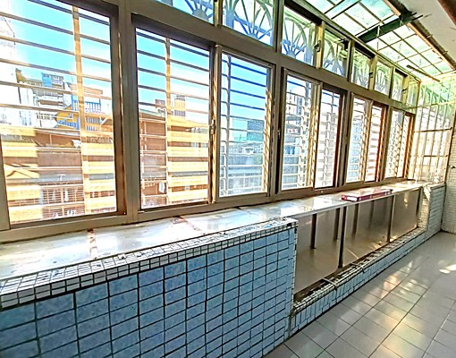 近迴龍捷運站~新建巷三房~可入籍,租補~免仲介費~社會住宅 - Image 14