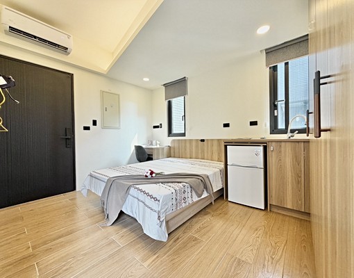 整棟全新🏠北區漢口路⭐木質裝潢系統家具 - Image 1