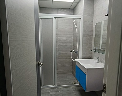 陽台、電梯套房、市區生活機能優 - Image 1