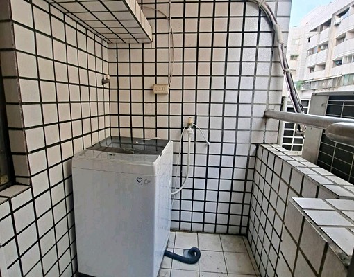 福星公園一房一廳大套房可租補 - Image 10