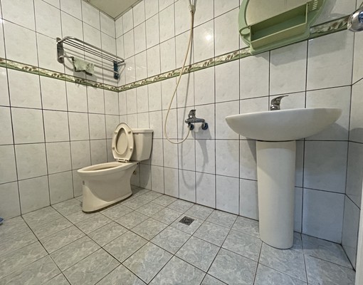 ★近巨城百貨平價套房★ - Image 3