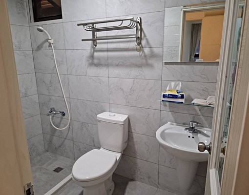 比佛利會館優質三房車近學區交流道採光通風良好 - Image 3