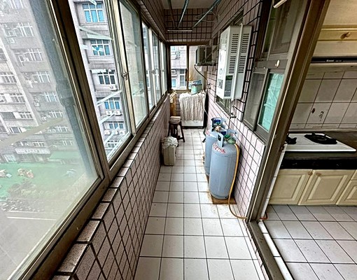 嘉家瑩~👍新台五M當勞大東區3房含管理費 - Image 11