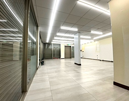 玉玲出租～慈濟商圈吉安永安活動中心黃金角間一樓店面 - Image 8