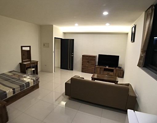 松竹路捷運站旁大坪數套房多間可選🔎另有看板出租🔎 - Image 2