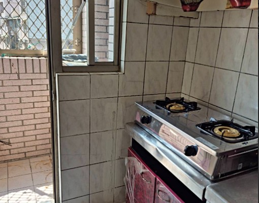 三房二廳二衛光線佳，可獨租或合租 - Image 1