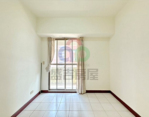 西屯路三段【台中陽明】超寬敞採光空屋四房+車位,屋況優 - Image 14