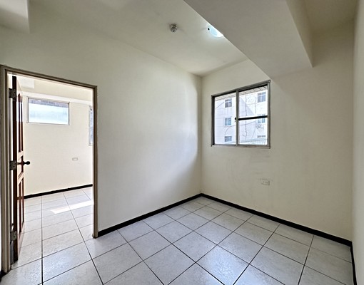 近學區電梯三房附露臺🔥社宅租補/免服務費🔥五泰小陳 - Image 10