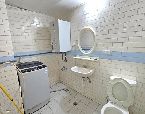 💥近中區居仁國中旁學區精華地段｜機能套房出租💥K大晟房屋 - Image 4