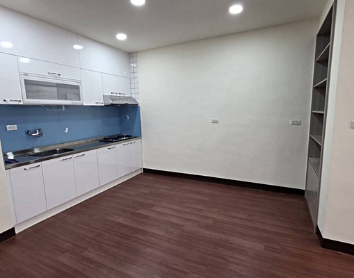 二苓市場及公園旁全新整修公寓 - Image 3